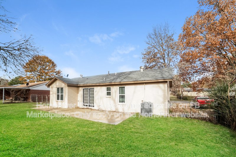 Available Now | Pets Welcome | Attached Carport | 3 Beds property image