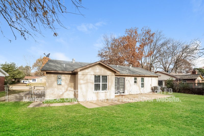 Available Now | Pets Welcome | Attached Carport | 3 Beds property image