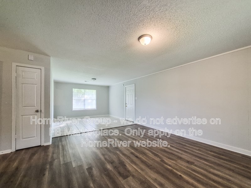 Available Now | Pets Welcome | Covered Fenced Yard property image