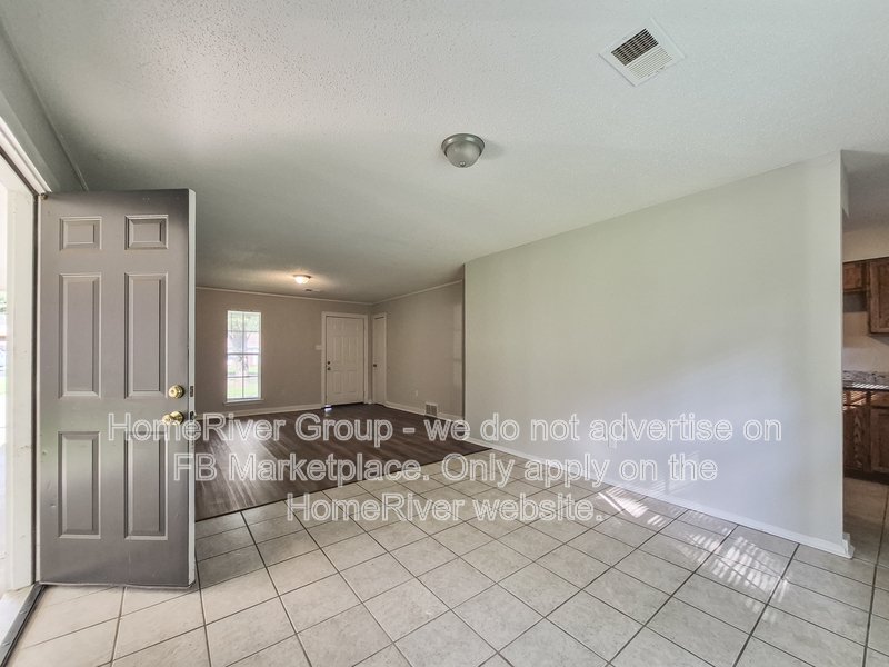 Available Now | Pets Welcome | Covered Fenced Yard property image
