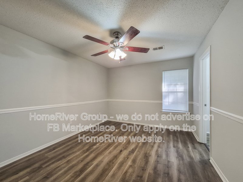 Available Now | Pets Welcome | Covered Fenced Yard property image