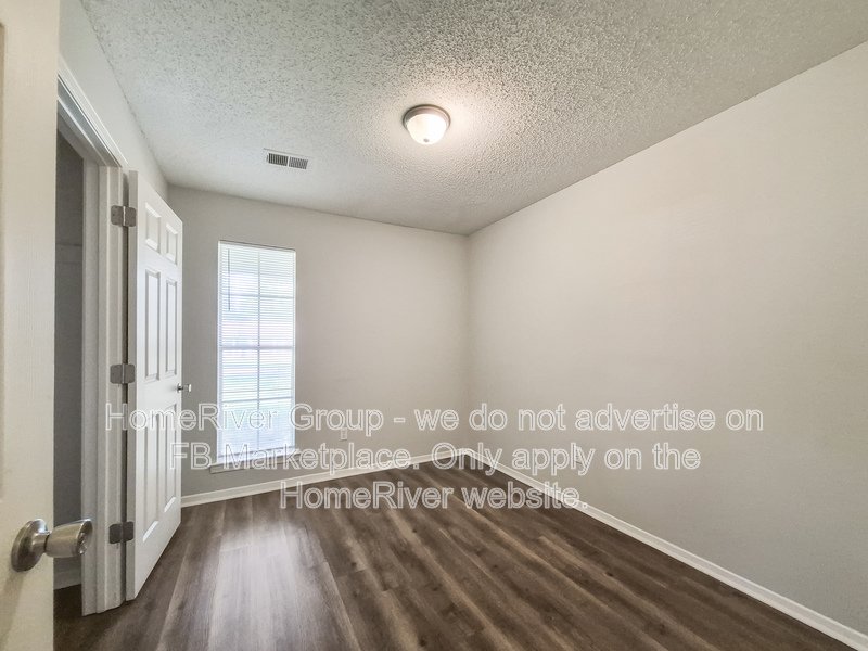 Available Now | Pets Welcome | Covered Fenced Yard property image
