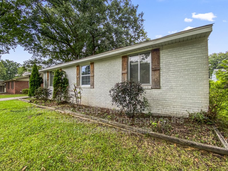 Available Now | Pets Welcome property image