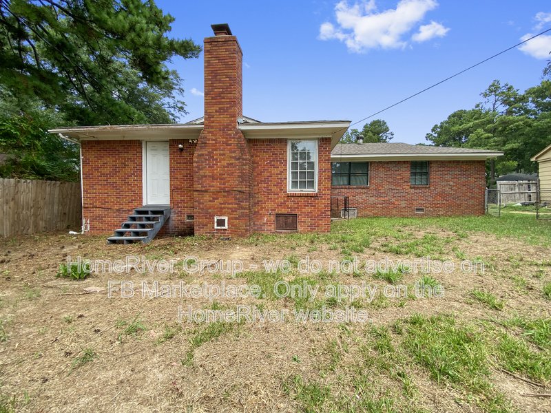 Available Now | Pets Welcome | Fridge Included property image