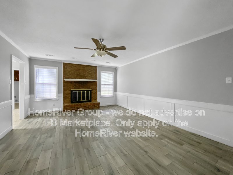 Available Now | Pets Welcome | Covered Porch property image