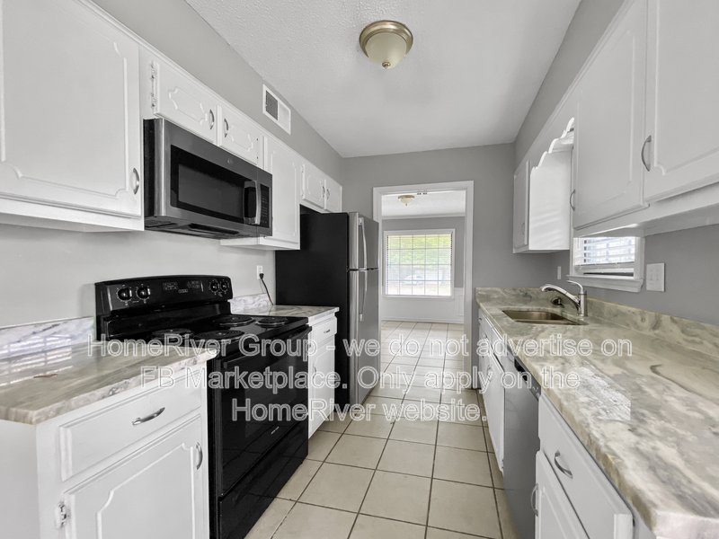 Available Now | Pets Welcome | Covered Porch property image