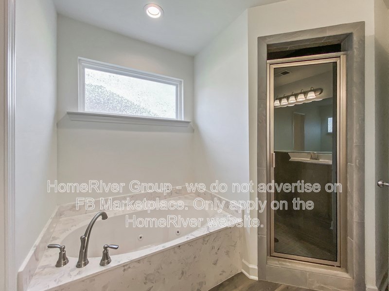 Now Leasing ! property image