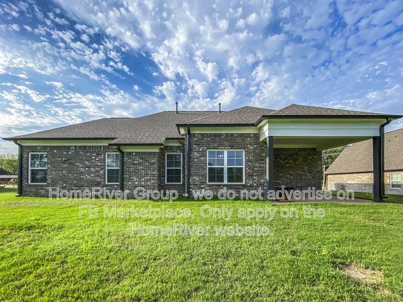 Now Leasing ! property image