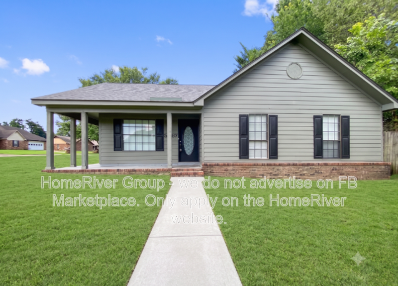 Available Now | Pets Welcome | Covered Porch property image