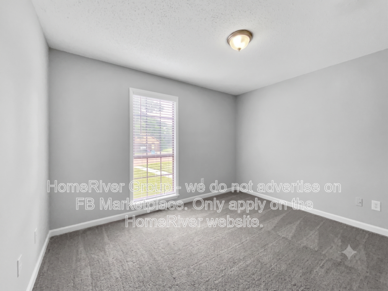 Available Now | Pets Welcome | Covered Porch property image