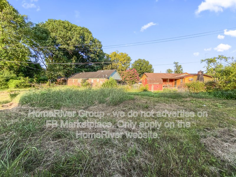 3 Bedroom | Hardwood Floors | Fenced Yard property image