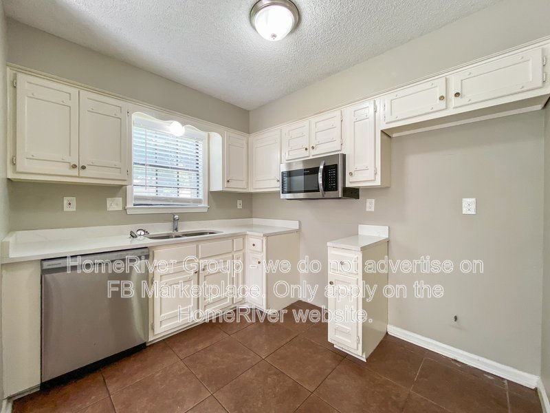 Available Now | Pets Welcome | 2 Car Garage | Covered Front Porch property image