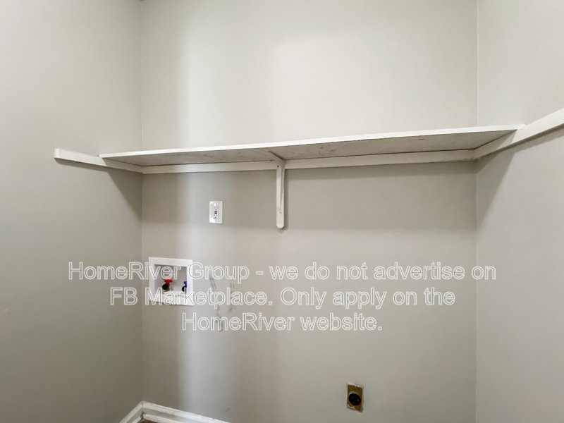 Available Now | Pets Welcome | 2 Car Garage | Covered Front Porch property image