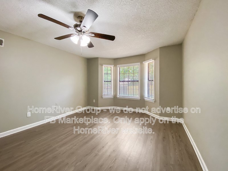 Available Now | Pets Welcome | 2 Car Garage | Covered Front Porch property image