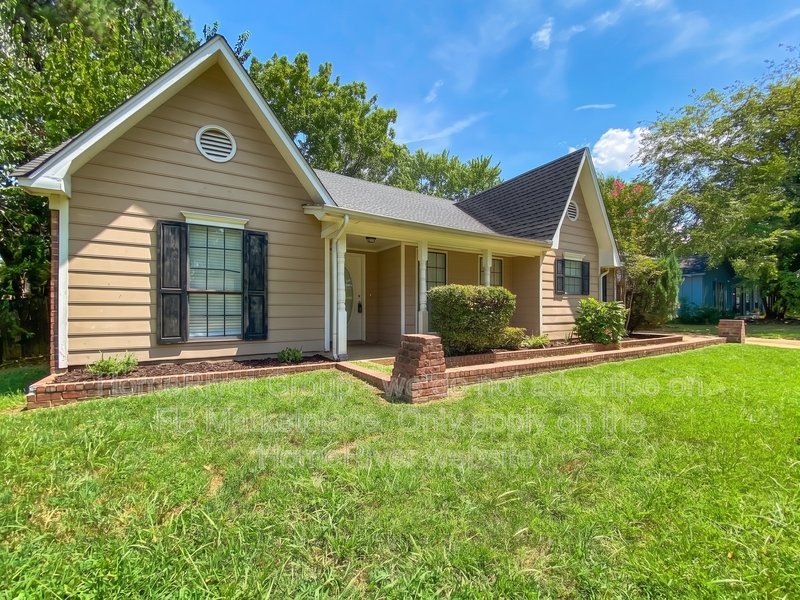 Available Now | Pets Welcome | 2 Car Garage | Covered Front Porch property image