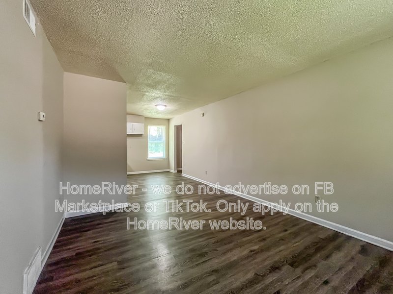 3 Bedroom in Northaven | Section 8 Vouchers Accepted | Fenced Yard property image