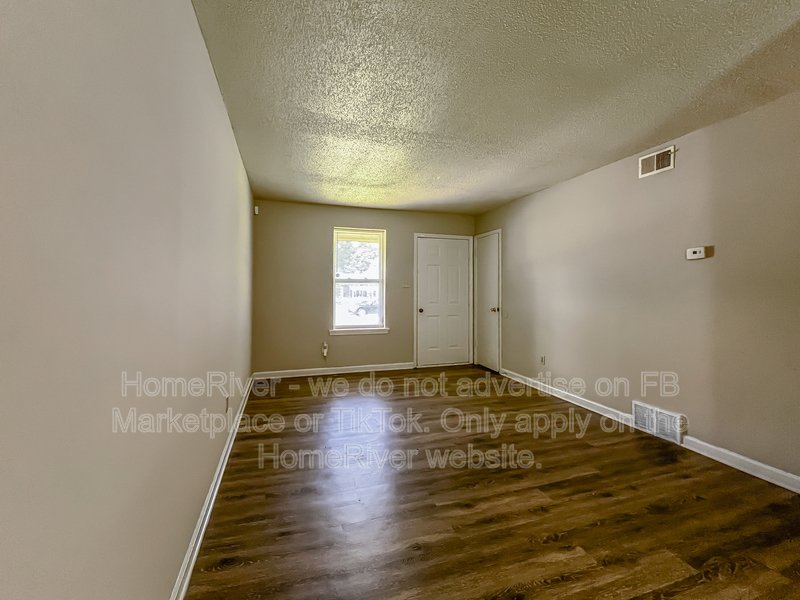 3 Bedroom in Northaven | Section 8 Vouchers Accepted | Fenced Yard property image