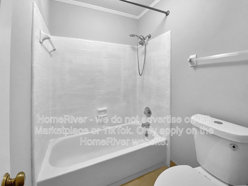 Available Now | Pets Welcome |  2 Car garage | Covered Front Porch property image