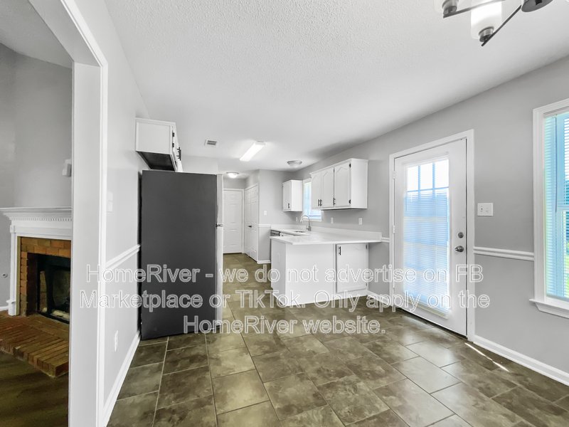 Available Now | Pets Welcome | 2 Car Garage | Covered Front Porch property image