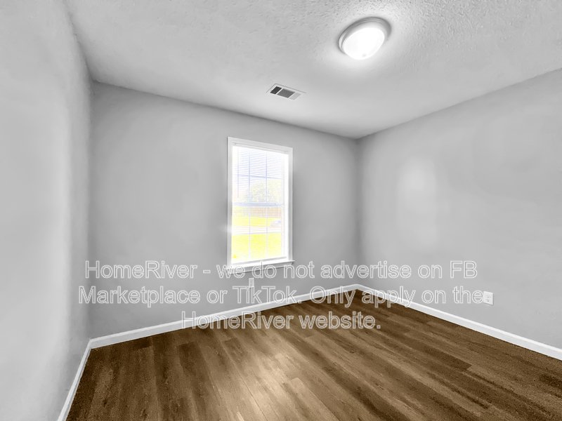 Available Now | Pets Welcome | 2 Car Garage | Covered Front Porch property image