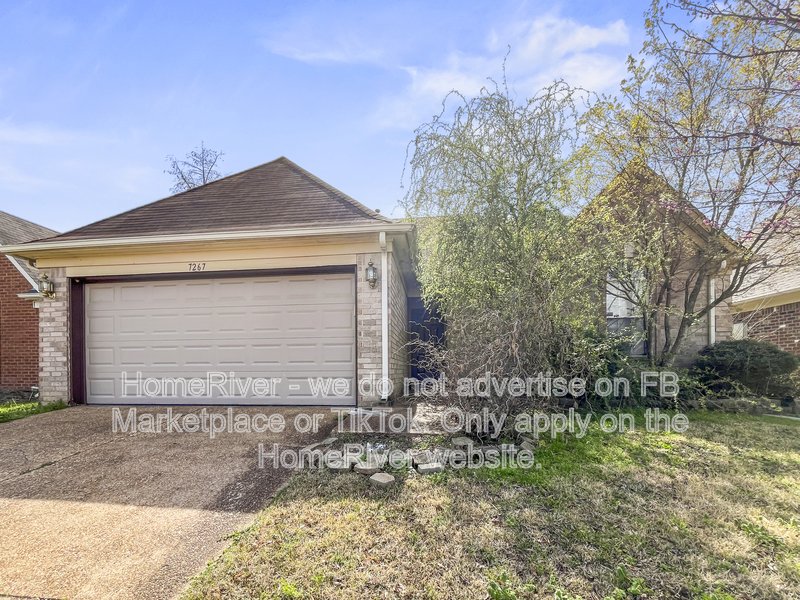 3 Bedroom | LVP Flooring | Double Garage | Fenced Yard property image