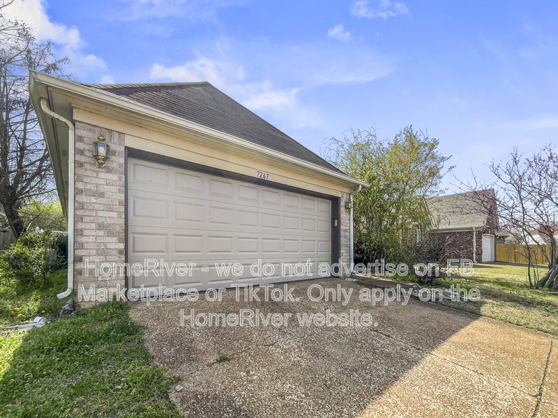 3 Bedroom | LVP Flooring | Double Garage | Fenced Yard property image