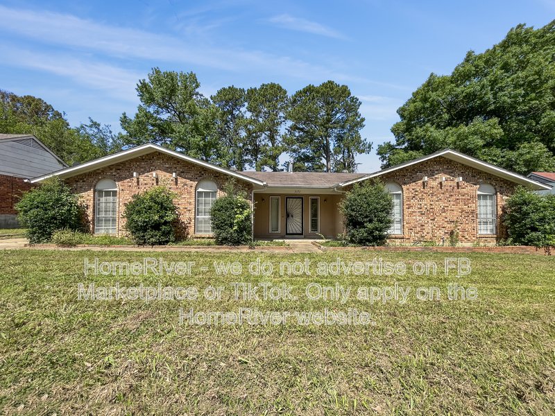 Great Hickory Hill Home |  Pet Friendly  | Freshly Painted Interior property image