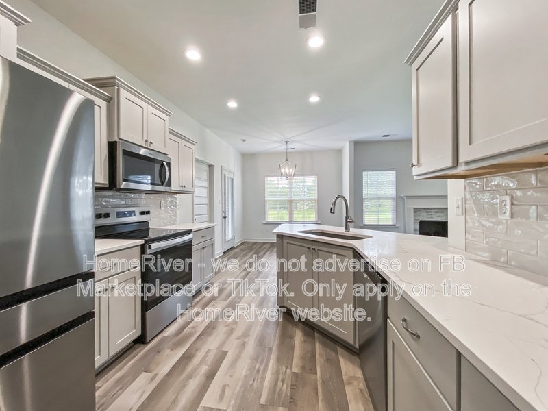 Now Leasing ! property image