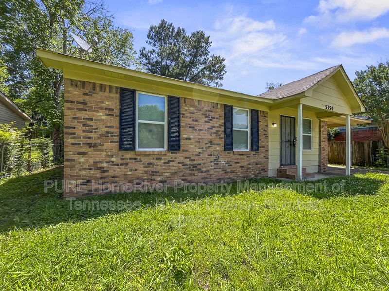 3 Bedroom in Northaven | Section 8 Vouchers Accepted | Fenced Yard property image