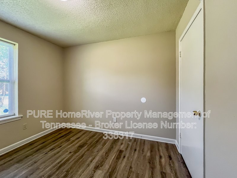 3 Bedroom in Northaven | Section 8 Vouchers Accepted | Fenced Yard property image