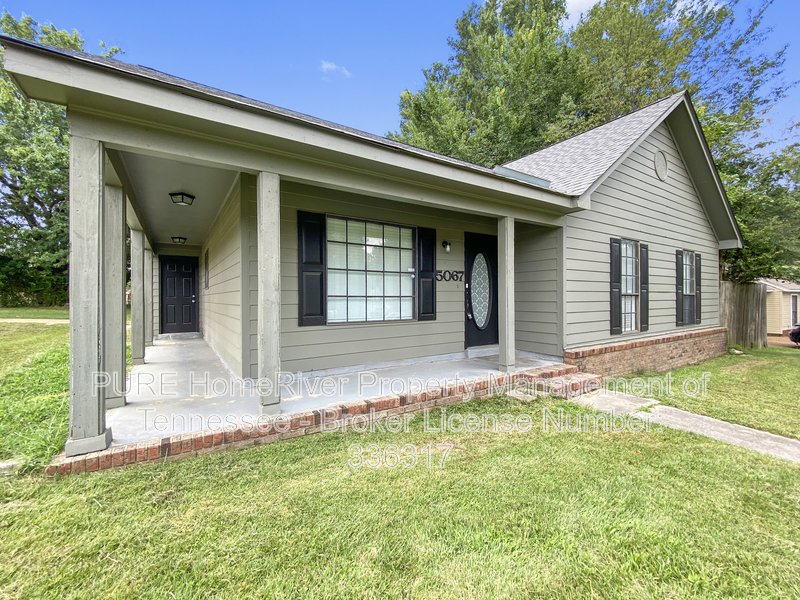 Available Now | Pets Welcome | Covered Porch property image