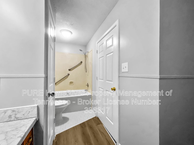 Available Now | Pets Welcome | 2 Car Garage | Covered Front Porch property image
