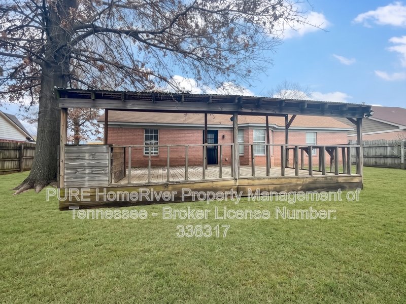 Available Now | Pets Welcome | 2 Car Garage | Deck Patio property image