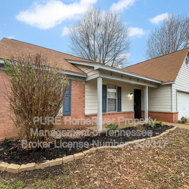 Available Now | Pets Welcome | 2 Car Garage | Deck Patio property image