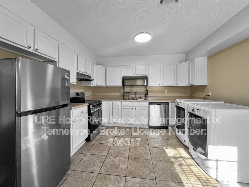 3BR Duplex | W/D Included | Quick Move-In Available property image