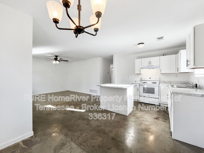 4 Bedroom | Open Floor Plan | Pet Friendly property image
