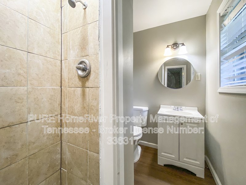 3 Bedroom | Hardwood Floors | Fenced Yard property image