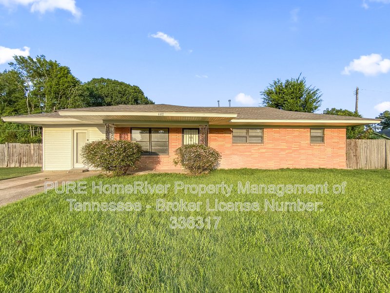 3 Bedroom | Hardwood Floors | Fenced Yard property image