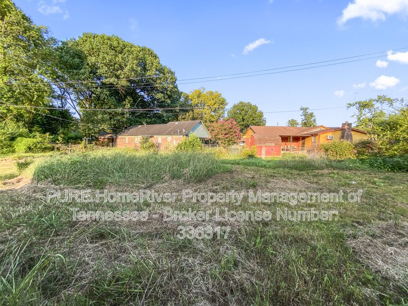 3 Bedroom | Hardwood Floors | Fenced Yard property image