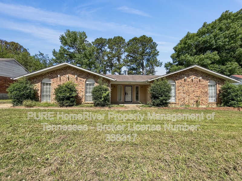 Great Hickory Hill Home |  Pet Friendly  | Freshly Painted Interior property image