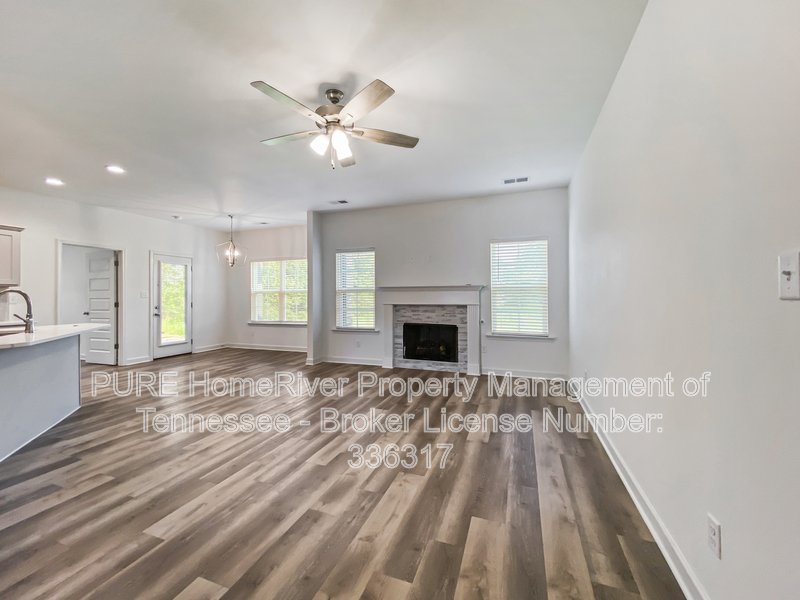 Now Leasing ! property image