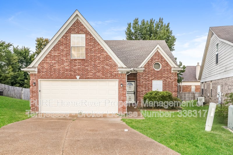 Pet Friendly | 2 Car Garage | Spacious Living Area | Concrete Patio property image