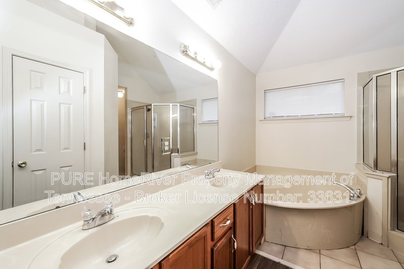 Pet Friendly | 2 Car Garage | Spacious Living Area | Concrete Patio property image