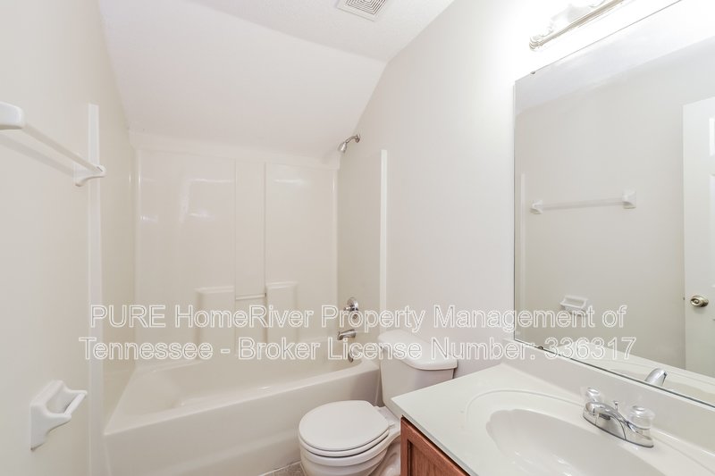Pet Friendly | 2 Car Garage | Spacious Living Area | Concrete Patio property image