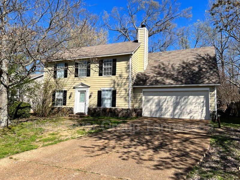 4696 Crestfield Rd Millington, TN 380538136 Home River Memphis