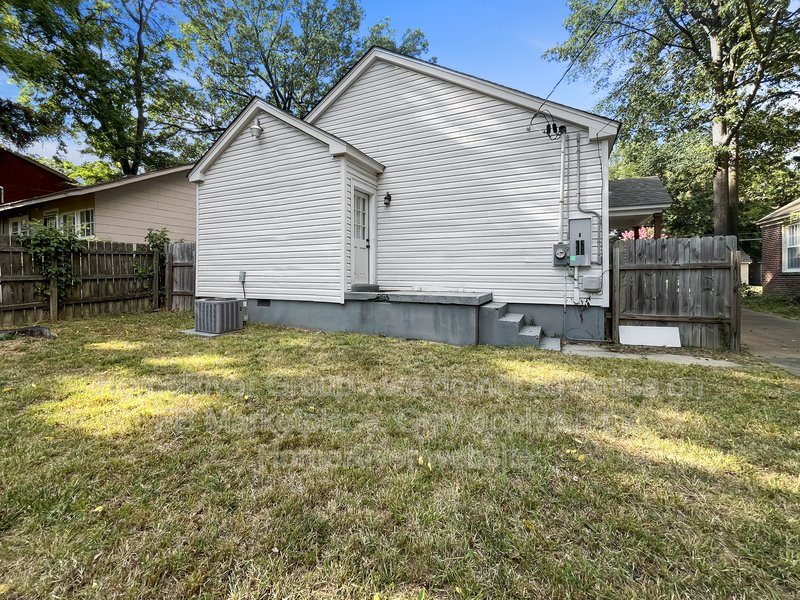 Available Now! Amazing 2 bed 2 bath home! property image