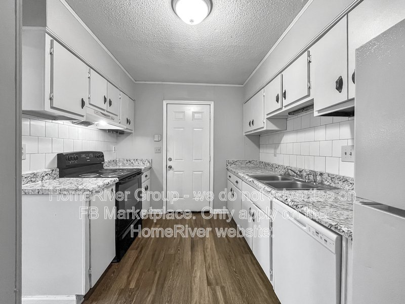 3 Bed / 2 Bath Single-Family Home for Rent ? Hillshire Subdivision property image