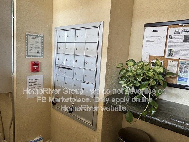 Stylish Loft Condo in the Heart of South Main Arts District property image