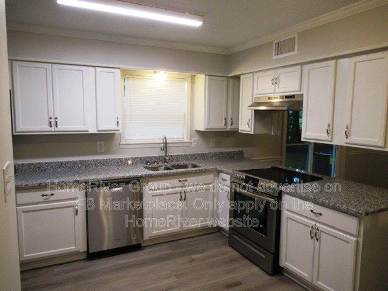 Coming Soon! 2220 COLONIAL HILLS DR, SOUTHAVEN MS 38671 property image