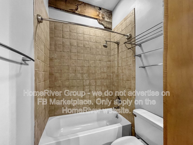 Stylish Loft Condo in the Heart of South Main Arts District property image